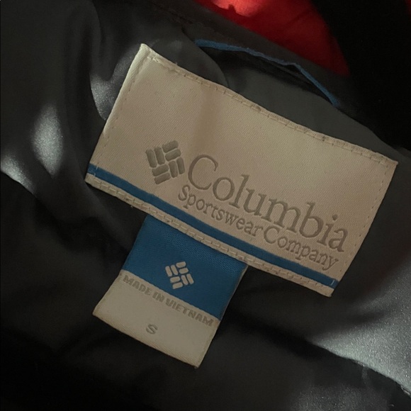 Columbia Red Puffer Jacket - Picture 6 of 7